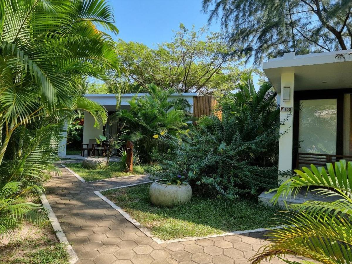 Sahaa Beach Resort Sihanoukville Exteriör bild