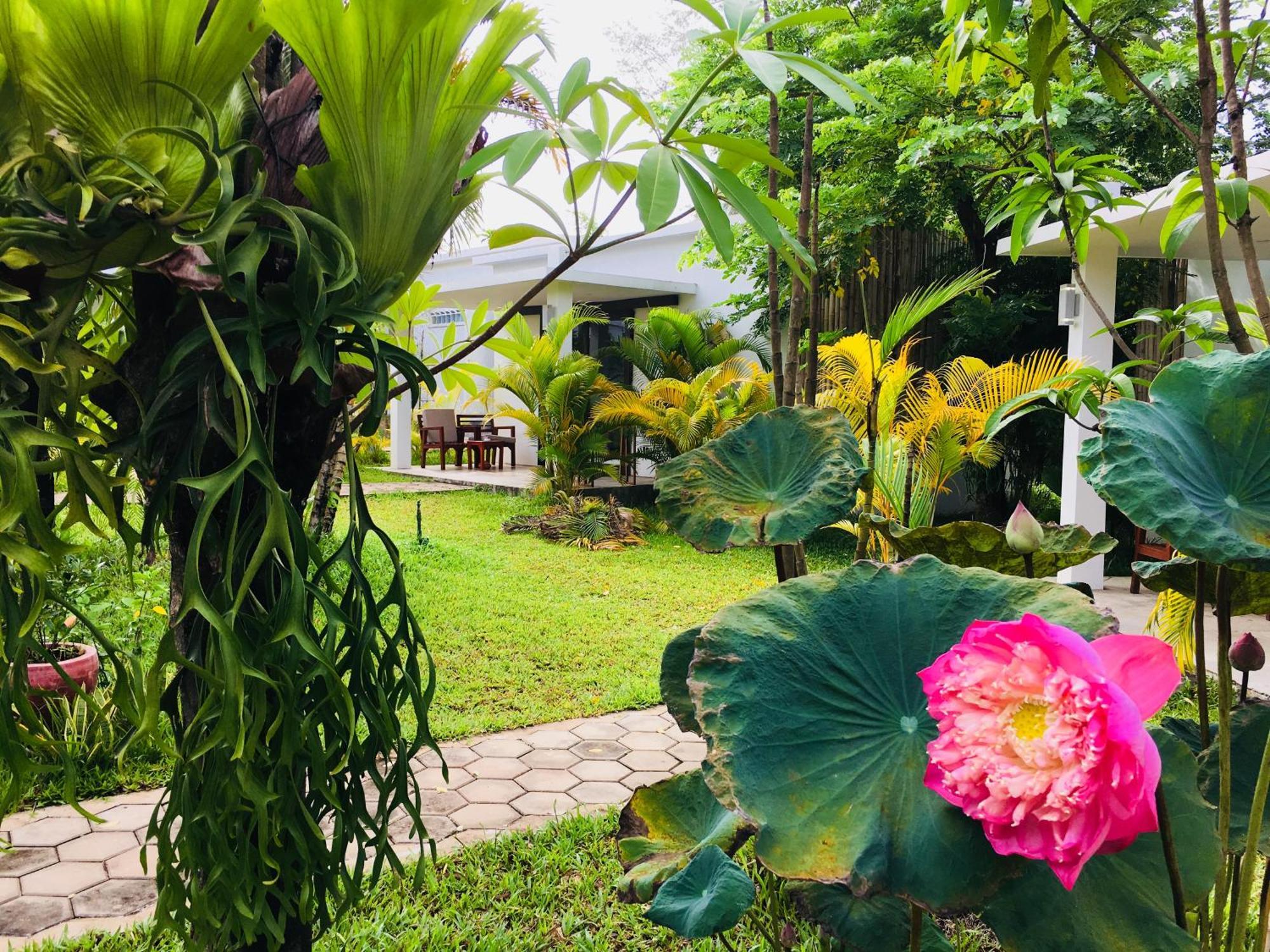 Sahaa Beach Resort Sihanoukville Exteriör bild