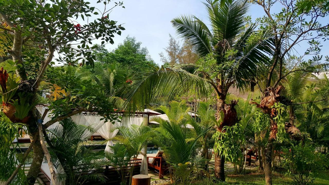 Sahaa Beach Resort Sihanoukville Exteriör bild